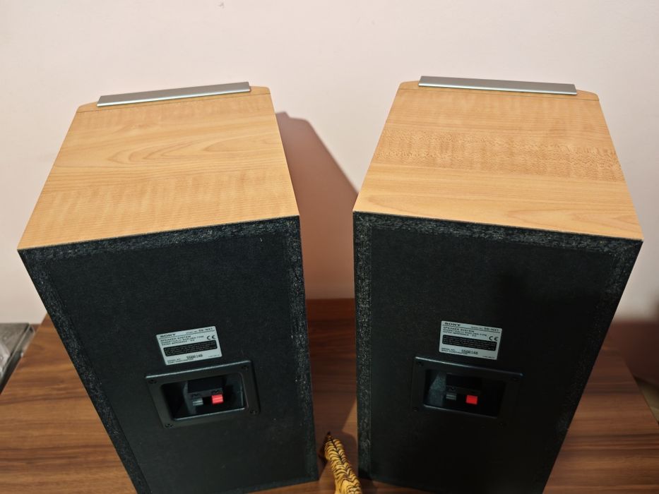 Sony SS-NX1. Boxe emblematice. Estetică de raft. Preț fix !