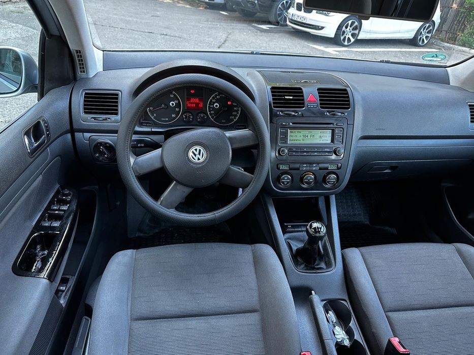 VW Golv 5 benzina 1.4 / impecabil  !!
