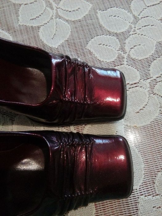 Pantofi birou sau ocazie  piele lacuita, visiniu