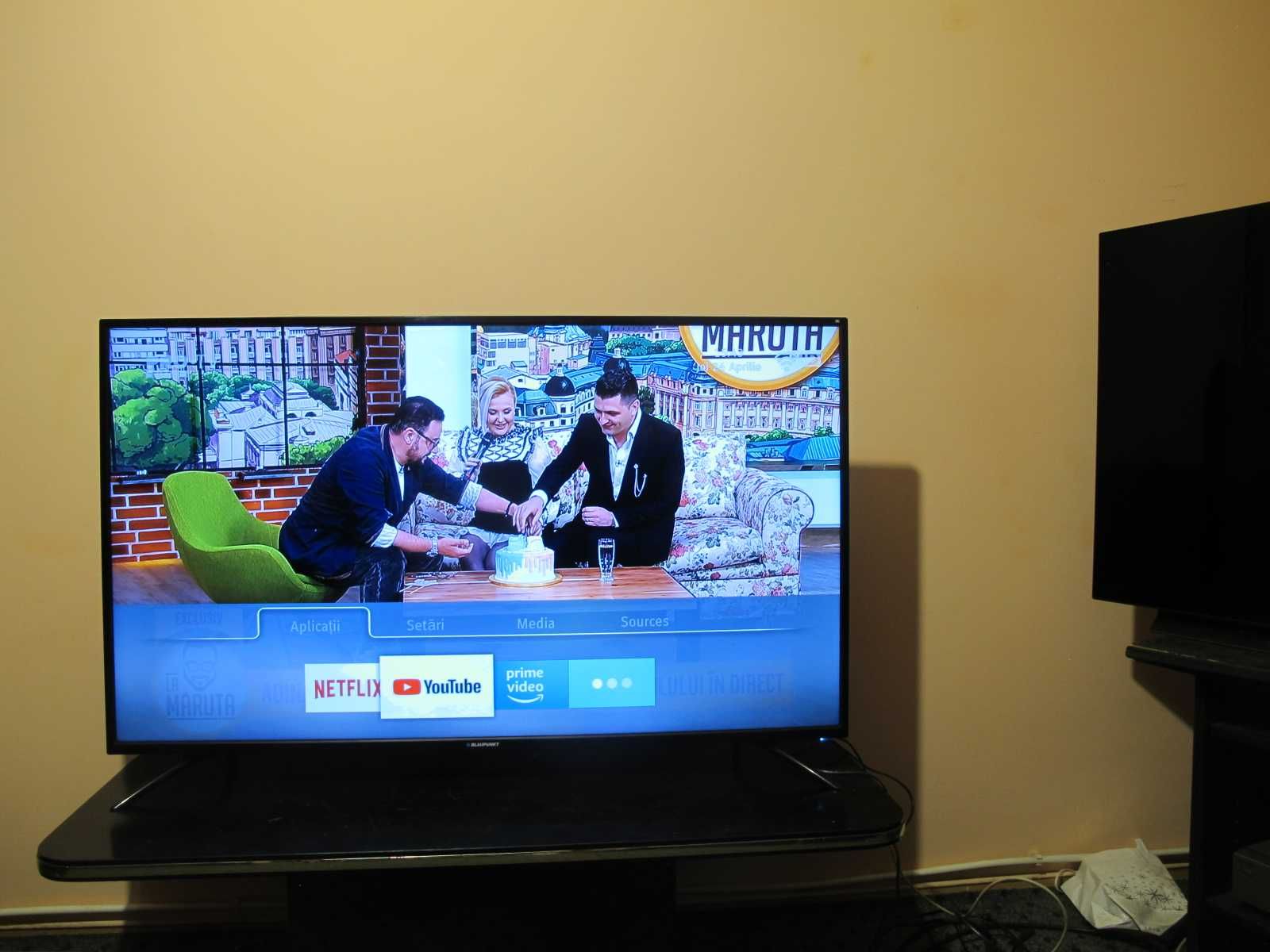 Televizor Led Smart ULTRA 4K Blaupunkt 139cm model B55V405