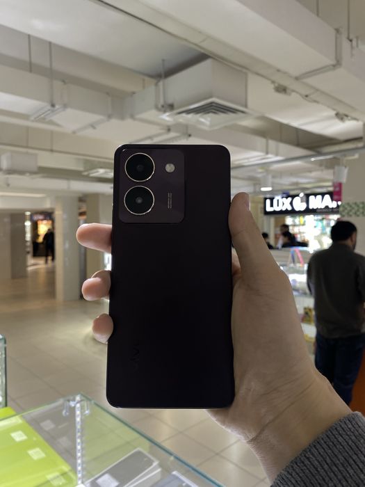 Vivo Y27S-128gb.