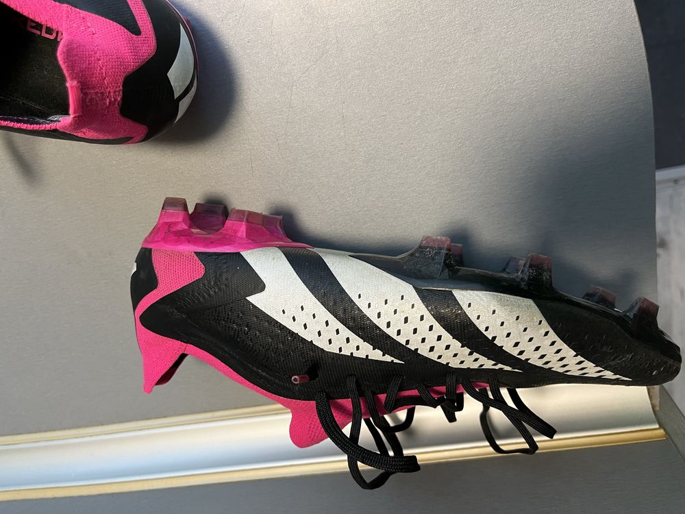 Adidas predator бутонки