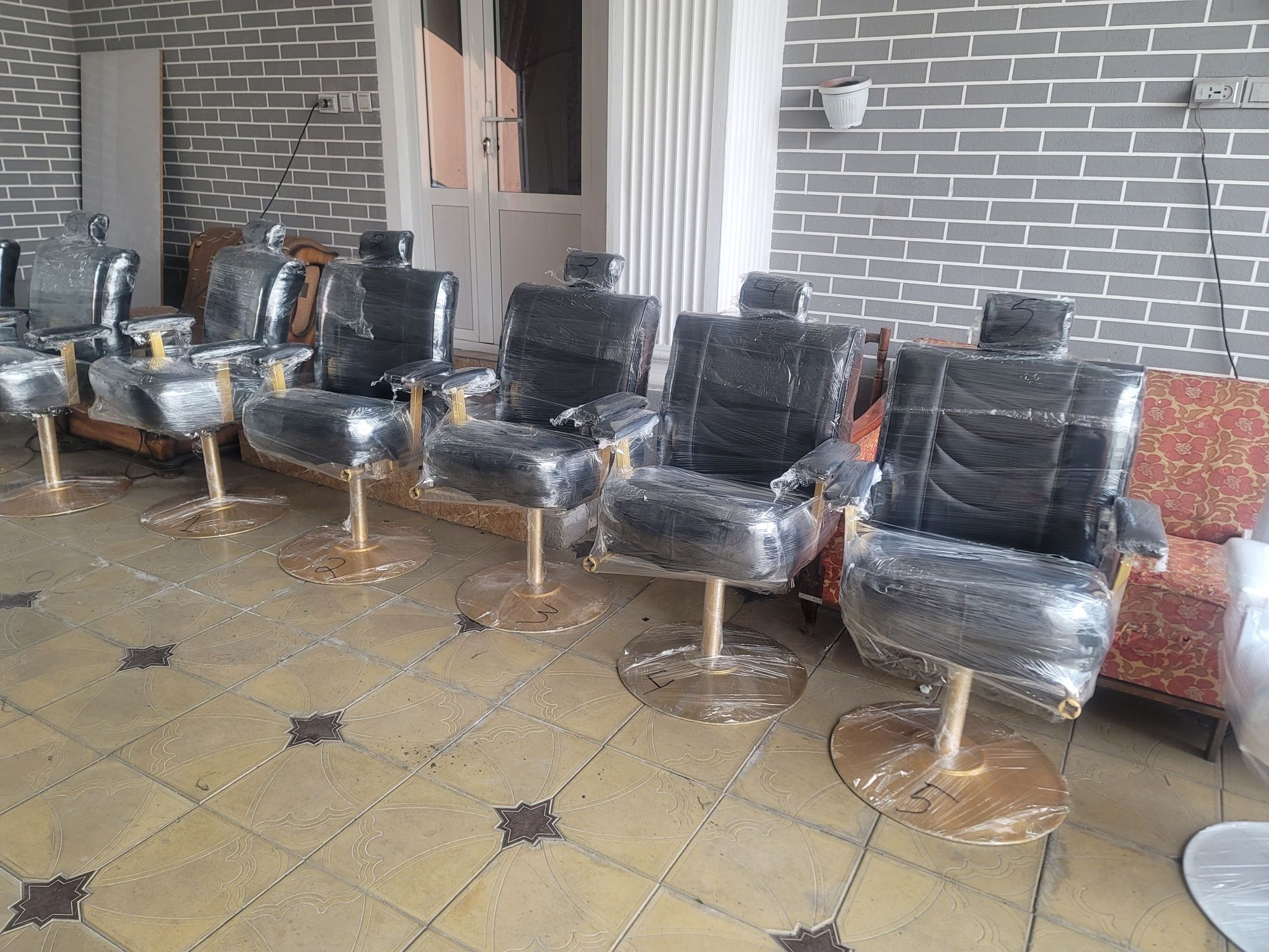 Salon uchun kreslo optim narxlarda