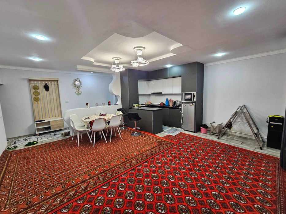 Buxoroda kvartira sotiladi 2 xonali qilingan 40m² 1-qavat