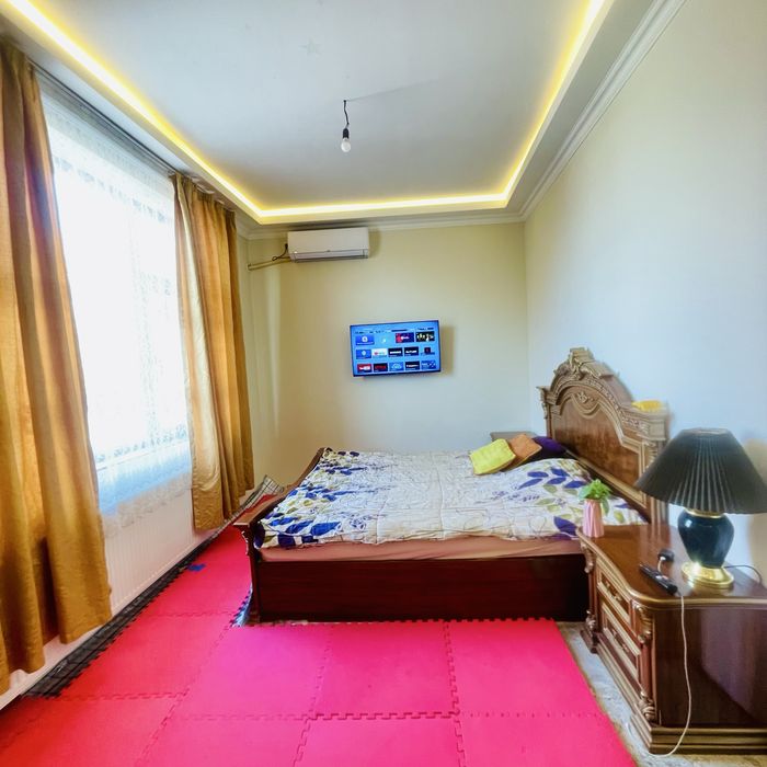 Срочно продается дом в Мирзо Улугбекском районе за военным госпиталем.