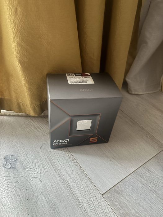 Procesor AMD Ryzen 5 8400F