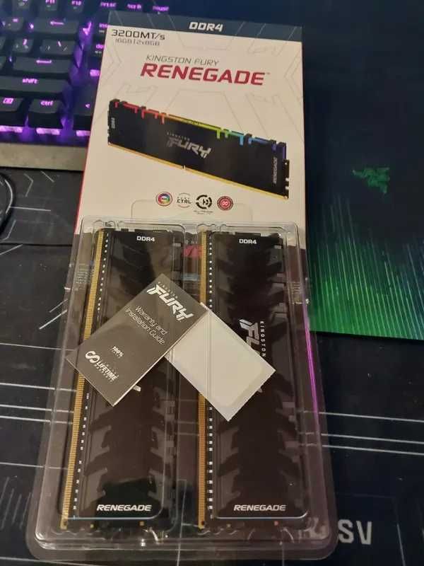 оперативная память Kingston DDR4 16GB(8*2) 3200Mhz RGB FURY