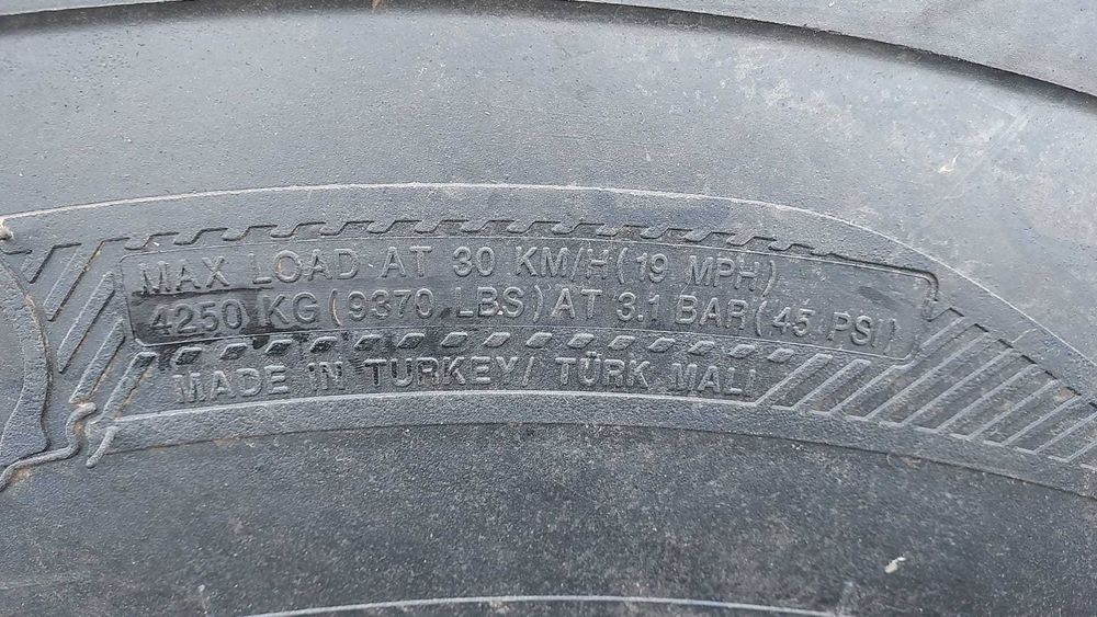 18.4/15-30 cauciucuri combina tractor 16 ply 4250 kg / roata