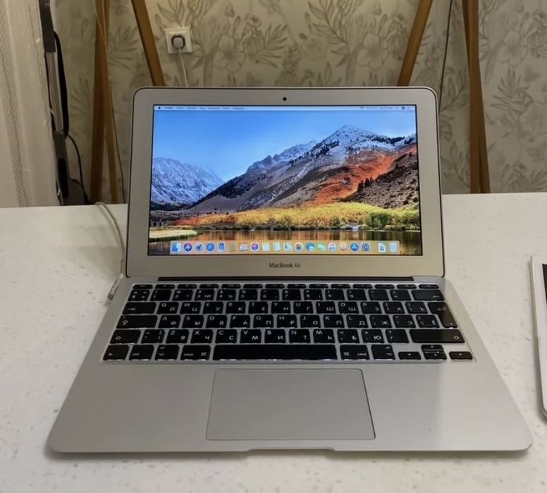 MacBook Air 2011 core I7