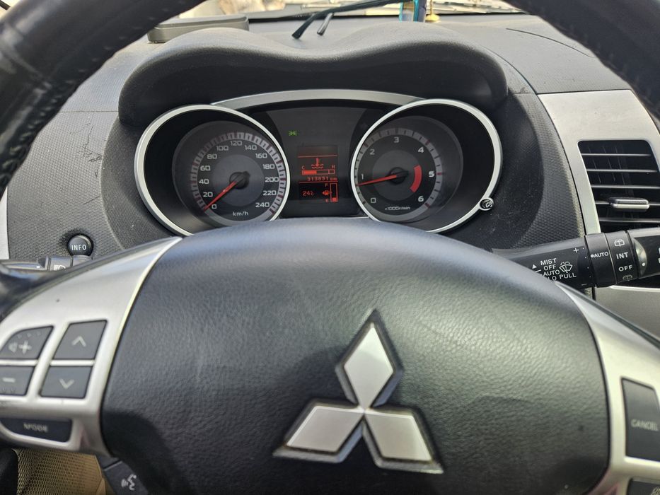 Mitsubishi outlander 2008 4x4, 7 locuri