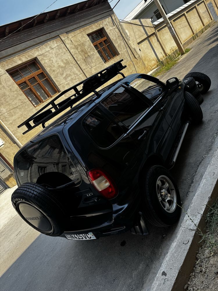 Niva Chevrolet  сотилади