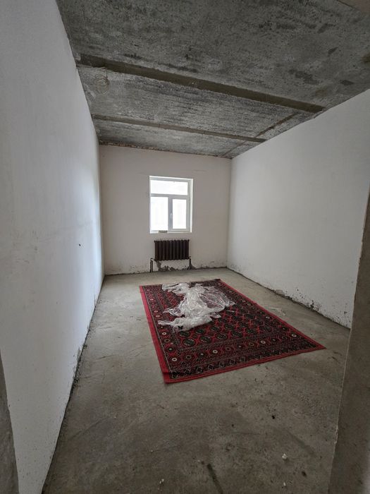 Ховли жой сотилади. Ок сувог холатида