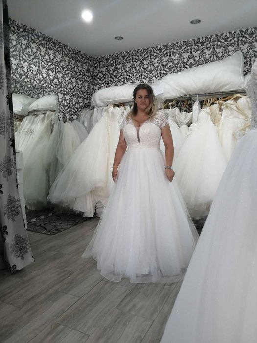 vand rochie de mireasa