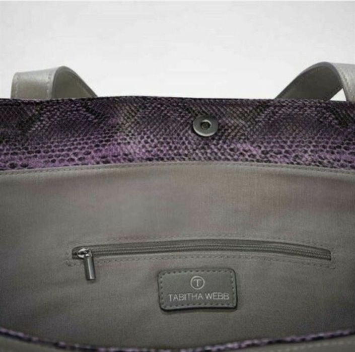 Geanta T by Tabitha Webb, designer britanic