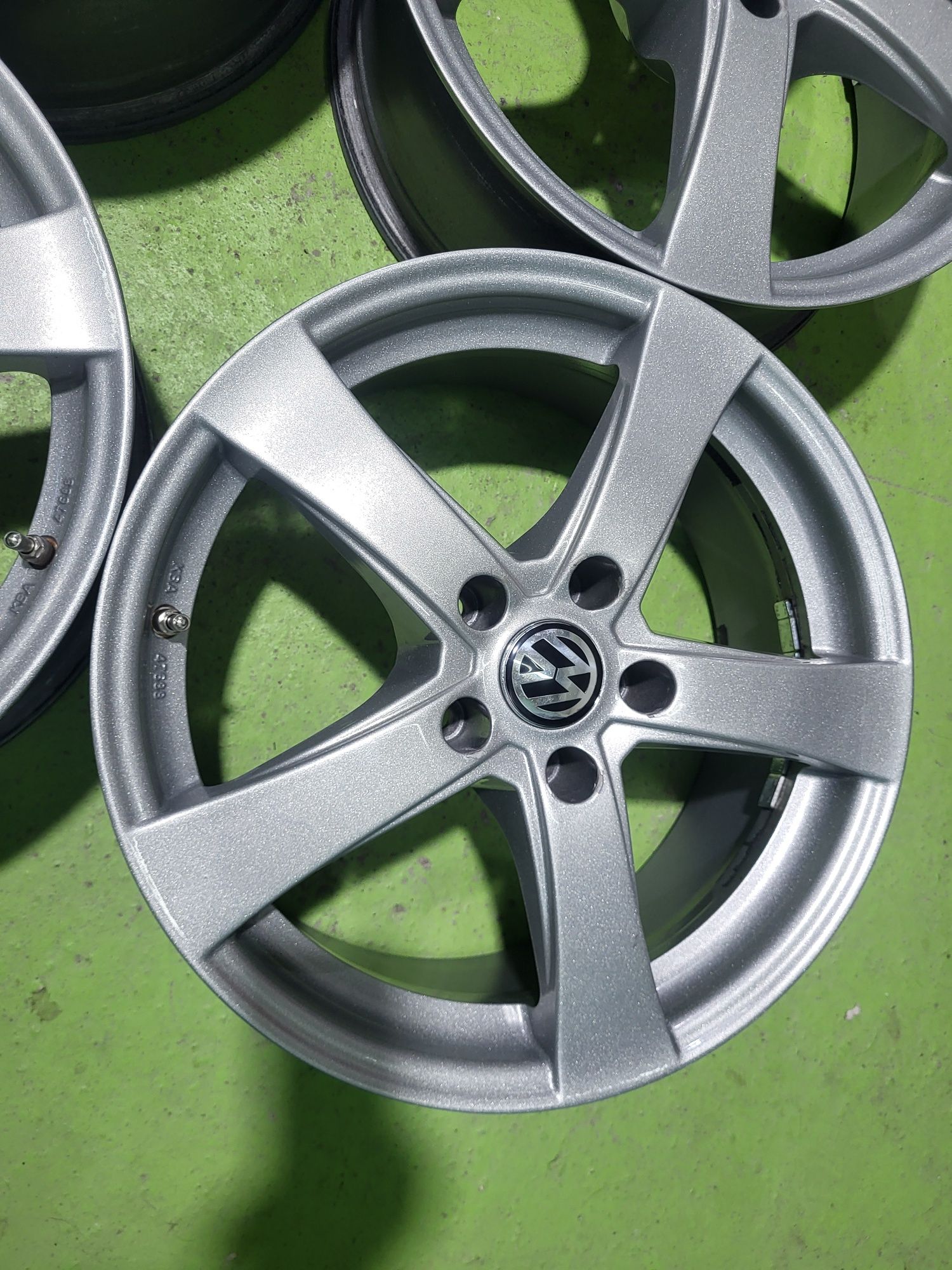 17 5x112 Vw Passat Touran Caddy Golf 5х112 Skoda