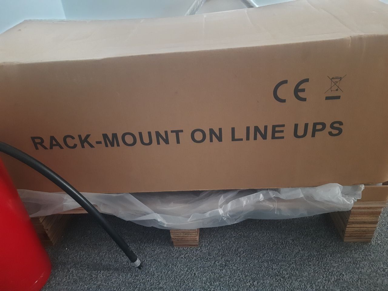 UPS мощность 6000 W (1шт), новая
