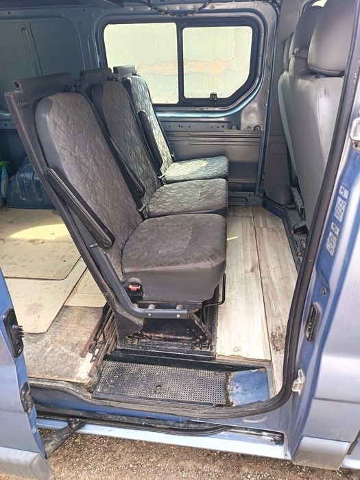 Opel Vivaro/  motor 2500 diesel/an 2007