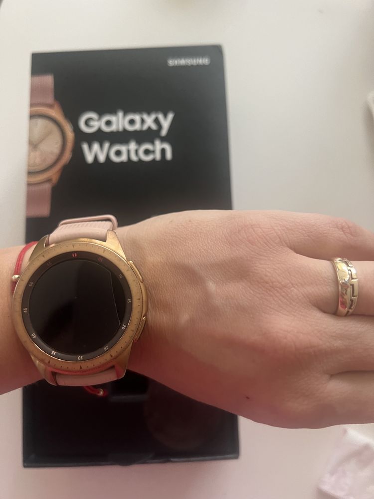 Часовник Samsung Galaxy Watch