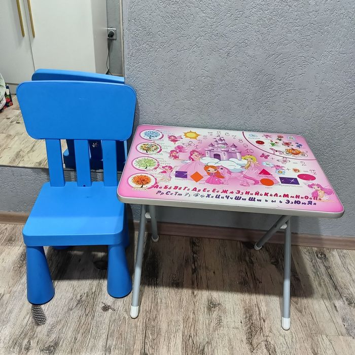 Стол и стул детские
