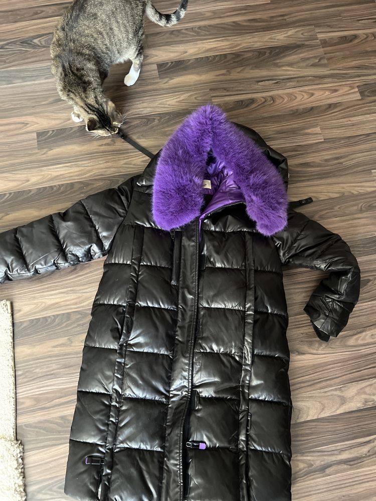 Продам зимнюю куртку -пальто 152 см