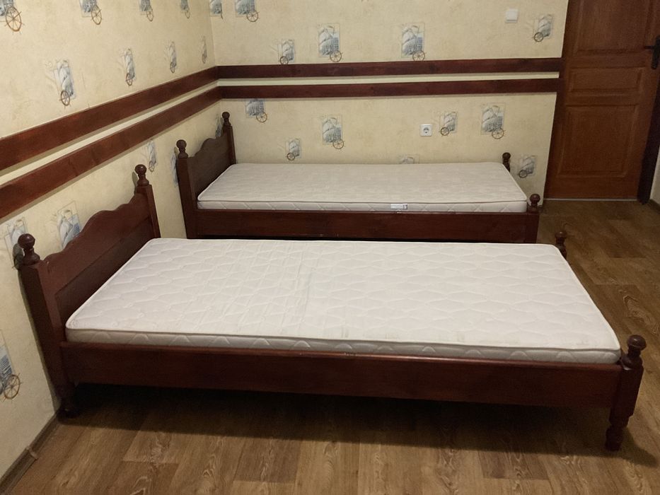 Легла за матрак с размери 164/190см и 82/190 см