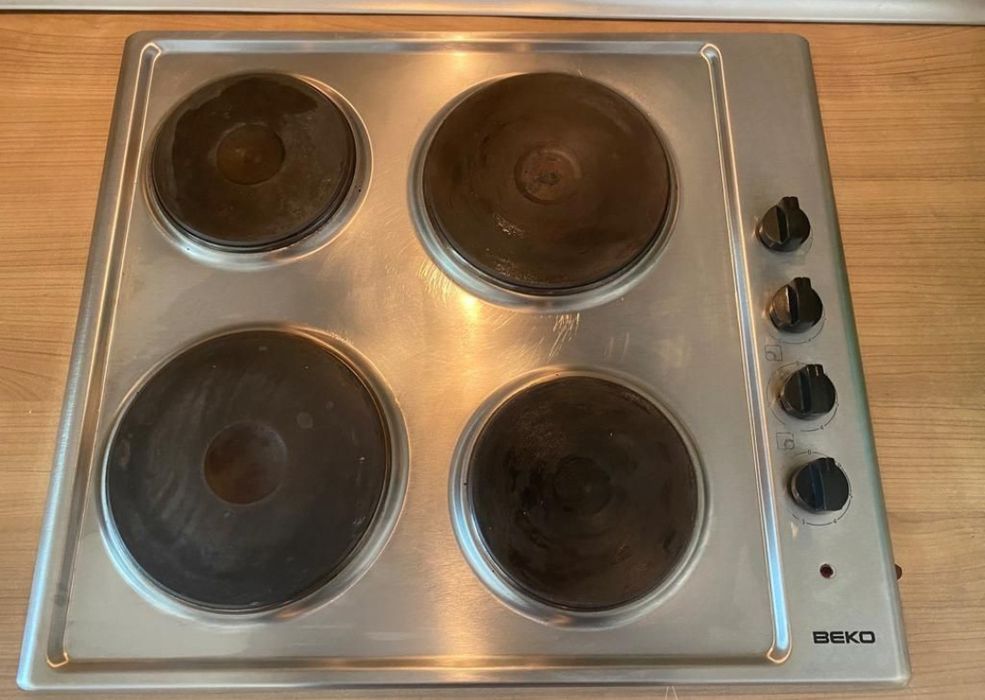 Продаю плиту электрическую б/у в отличном состоянии