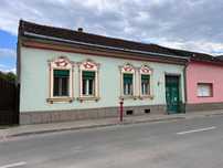 Casa veche Beius - zona linistita la 2 min centru