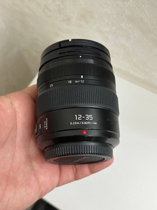 Panasonic Lumix G Vario 12-60mm f/3.5-5.6
(Micro 4/3) obyektiv