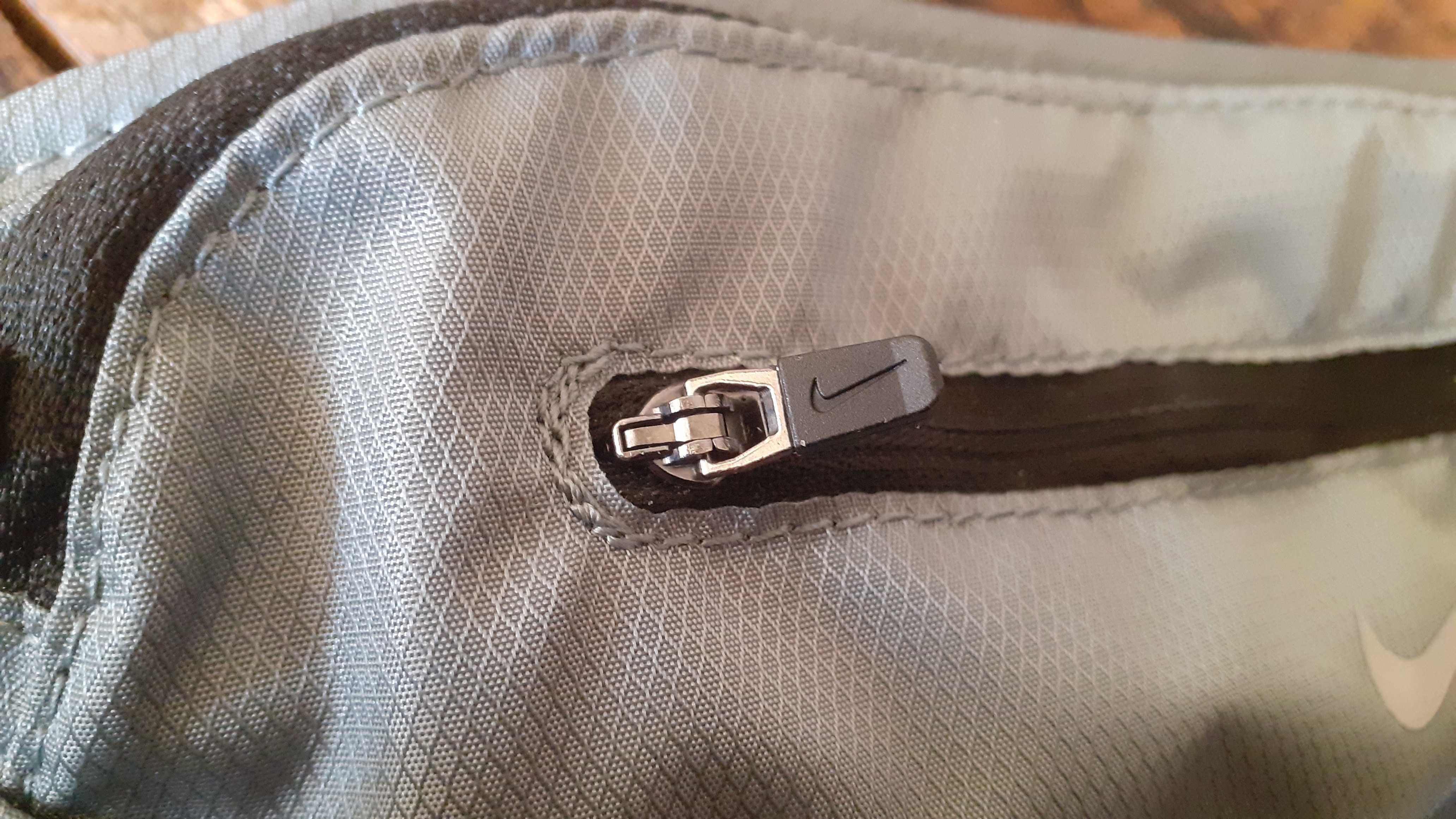чанта са кръст Nike, нов модел, донесена от САЩ, не е ползвана
