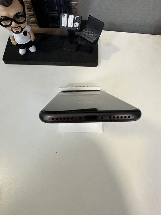  iPhone 8 64GB Factura+Garantie MAGAZIN..