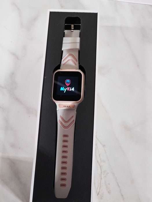 MyKi Watch 4 Детски смарт часовник с GPS, видео разговори и SOS бутон!