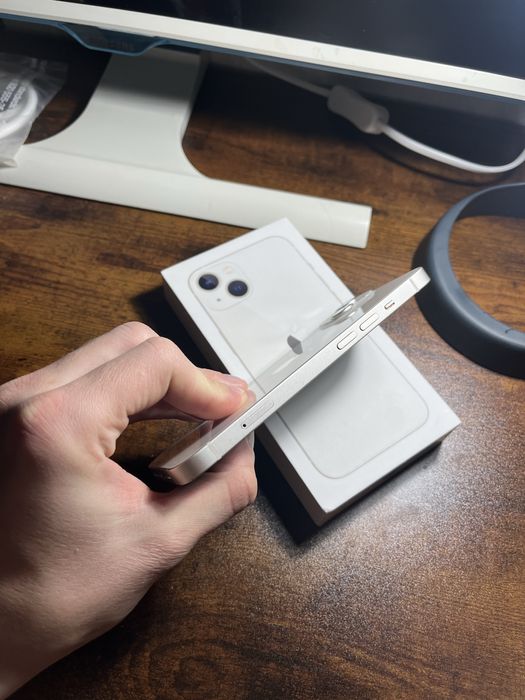 Iphone 13 в идеальном состоянии