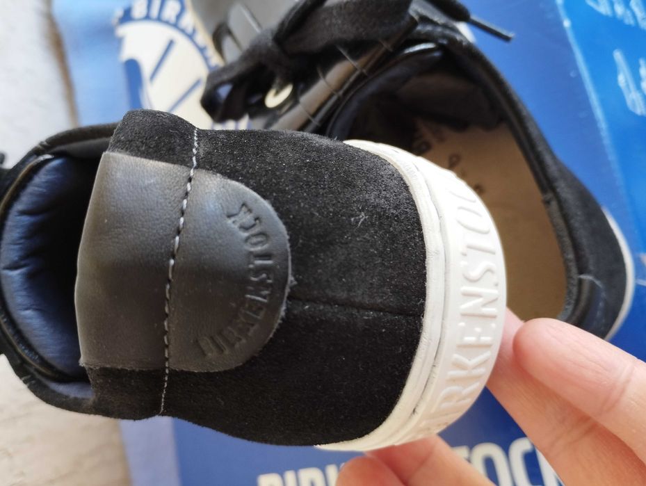 Нови обувки Birkenstock.