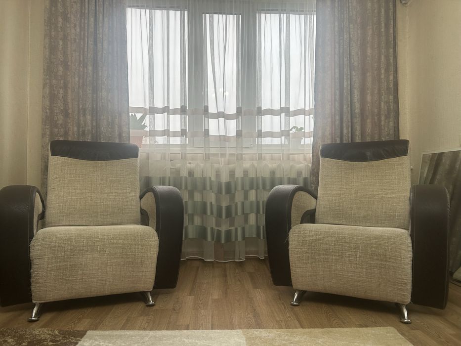 Продам кресла 2 шт