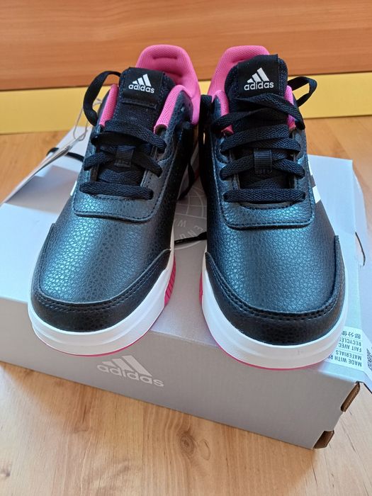 Нови кожени маратонки Adidas н.36