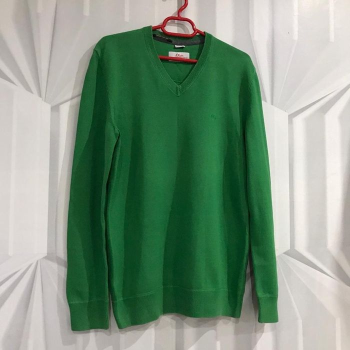 Pulovere  geci diverse