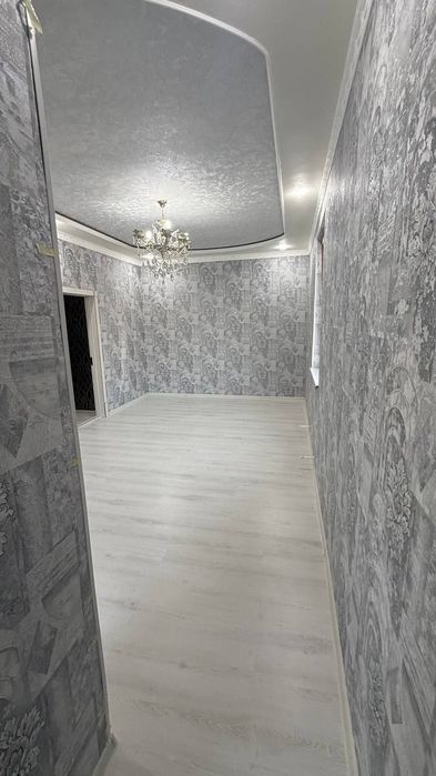 Ekskvatornida 3 xonali uy sotiladi