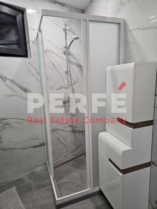 Дава се под наем Тристаен апартамент в Бургас, Център - 90 кв.м за 1100 € - Снимка #9