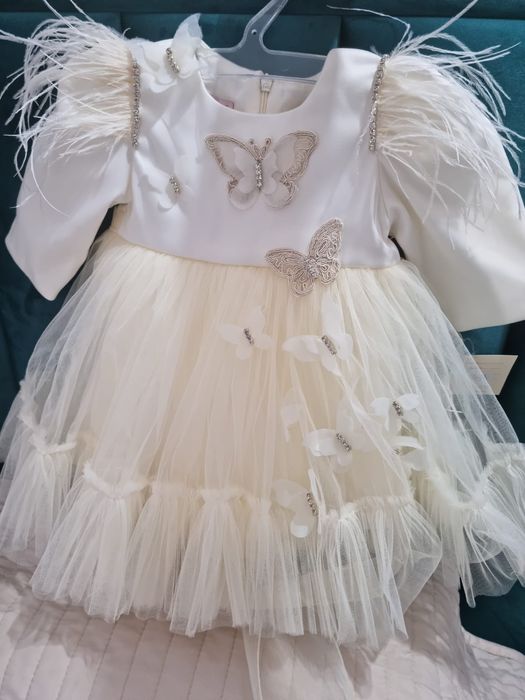 Rochie elegantă cu fluturași 3D, 6-9 luni, cu etichetă