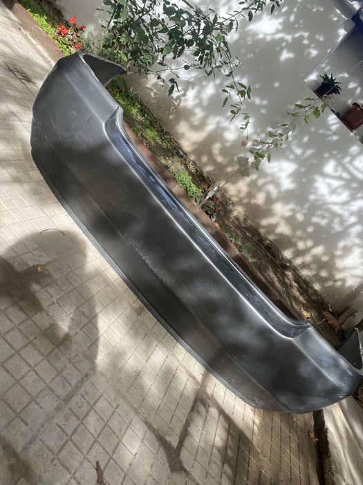 Кола на части toyota corolla 2004 година сив седан