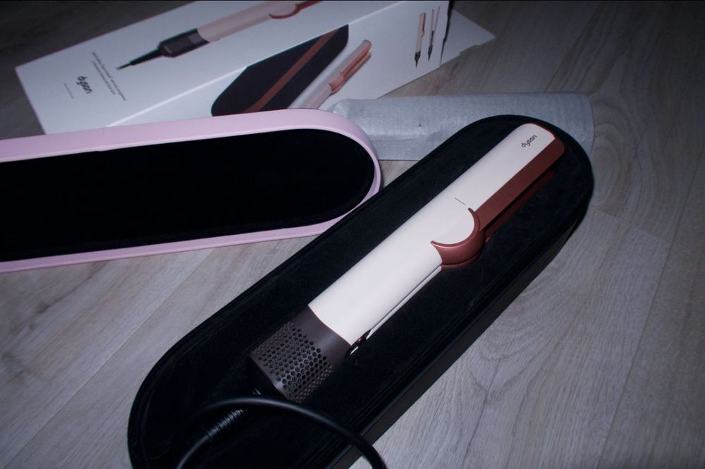 Dyson Airstrait HT01 Model Roz