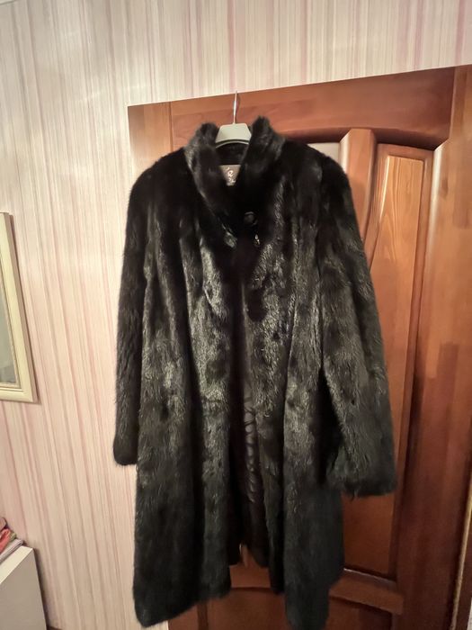 Продам норковую шубу