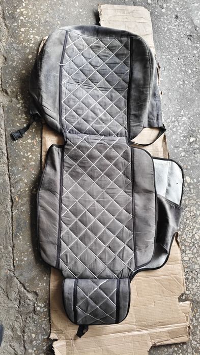 Чехлы универсальные на авто б/у