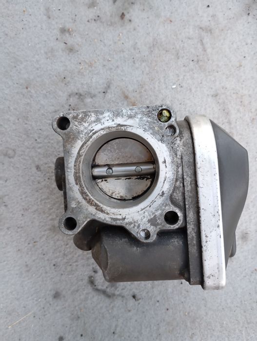 Дроселова клапа Seat Ibiza 6l 1.2i