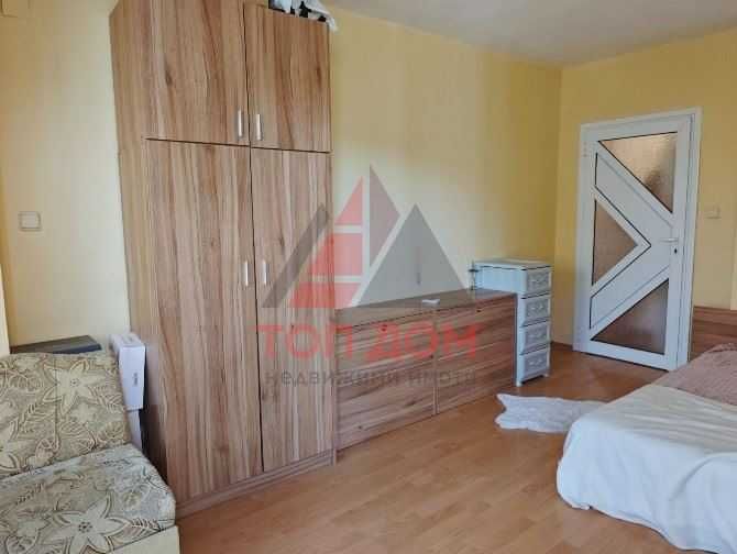 Тристаен! ВИНС! Четвърти етаж! Подходящ за студенти! Код75073