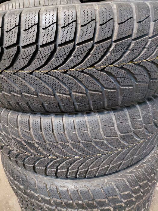 245/65/17" Nexen 4бр.гуми. Нови