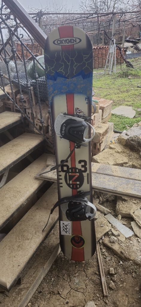 Снолборд в отлично състояние  160см