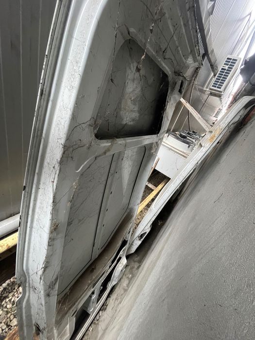 Usi spate Renault Master, 2016