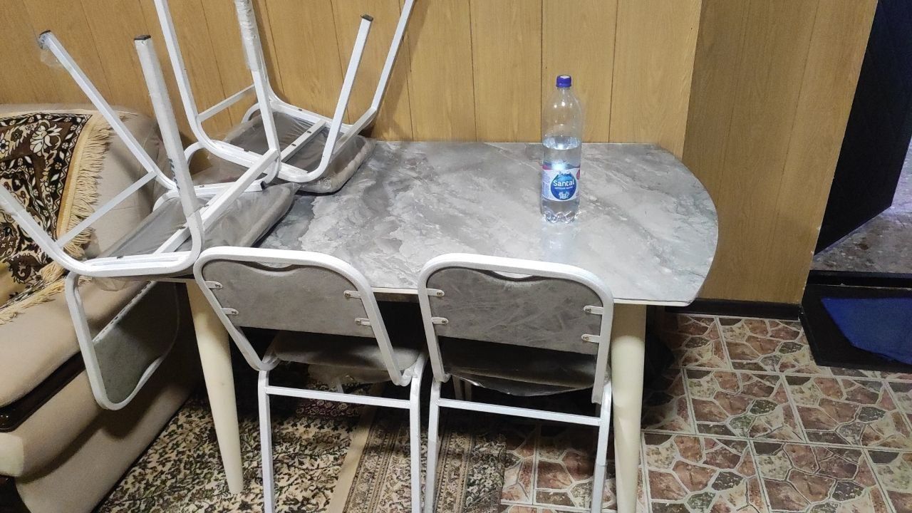 Стол стул на 4 персон