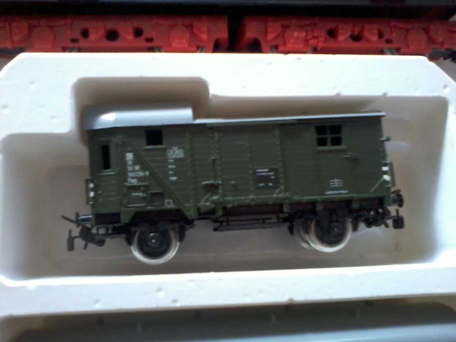 Умален модел на влак PIKO expert GDR